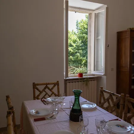 Le Di Marianna Daire Bettona